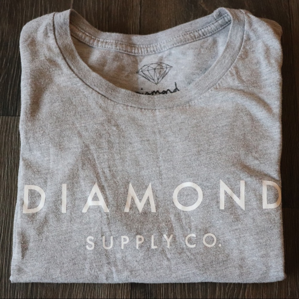 💎 Comfortable Diamond Tee! 💎